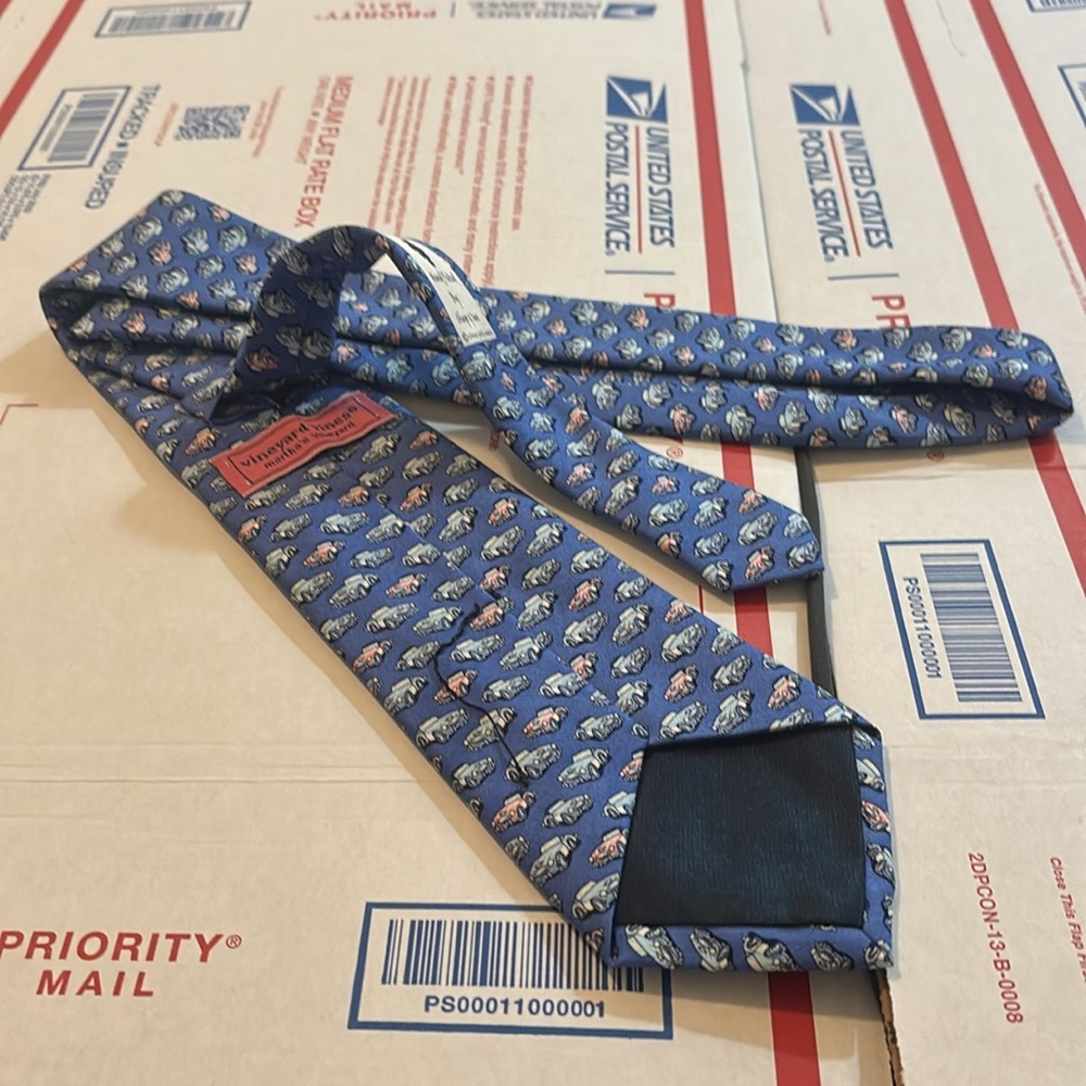 DONATED MARCH 2026
THANKS FOR LOOKING 
LOVE TO CONSIGNMENT SHOPPERS